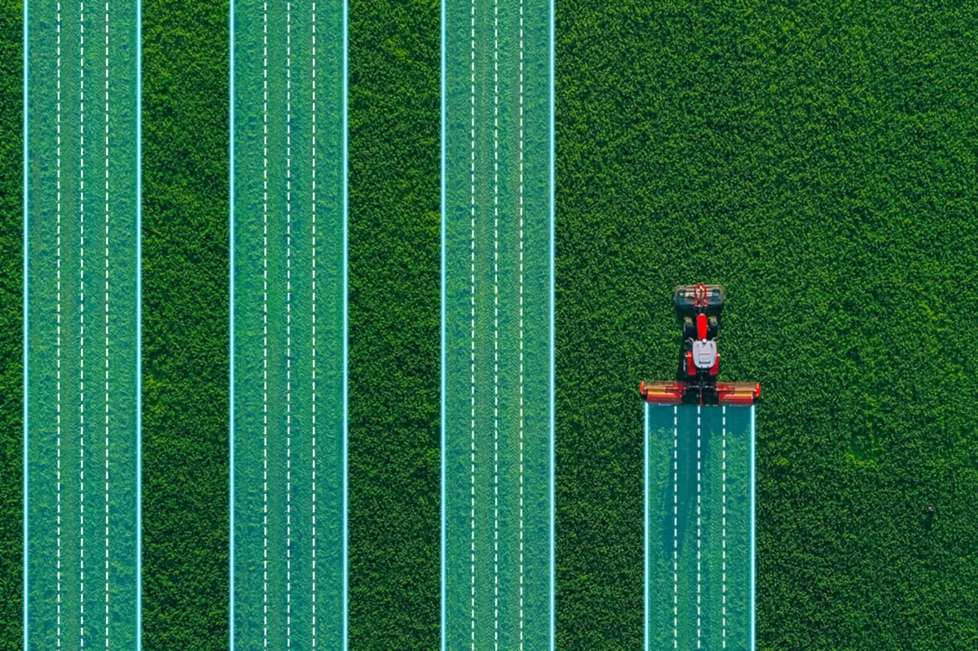 Passate parallele con guida satellitare vista da drone